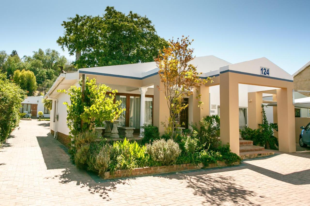 Langenhoven B&B Oudtshoorn Exterior photo